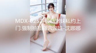 男孩鸡巴不好使只好用酒瓶帮漂亮长发女友解决，浪费个好逼