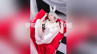 痴女在KTV就逼痒 只好就地解决