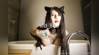 OnlyFans极品身材健身女汉子网红【亚_洲四姑娘】私拍~疯狂紫薇粉嫩蜜穴展现女人淫荡一面[