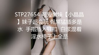 女神 王馨瑤 性感暗綠色吊帶長裙 姿態婀娜嫵媚 端莊氣質撩人心懷